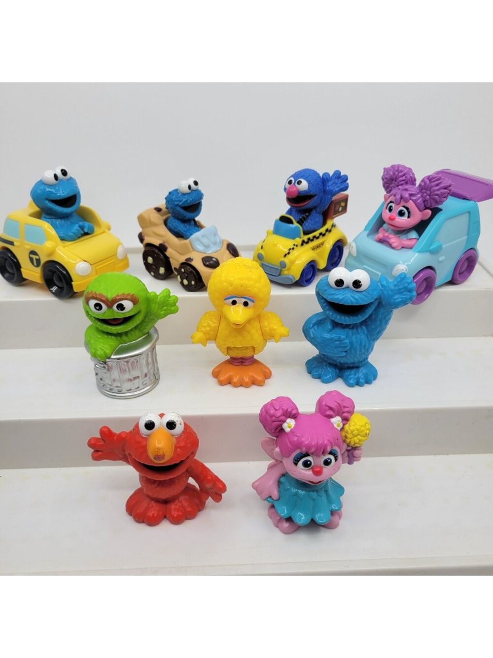 Sesame Street Lot of Figures & Vehicles - Big Bird, Cookie, Oscar, Elmo, Abby